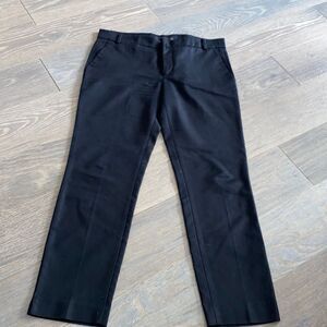 Zara Basic classic pants.​